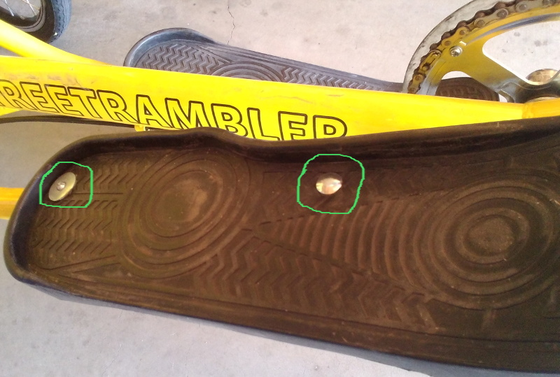 Street Rambler pedal separation fix - top view (fix circled)